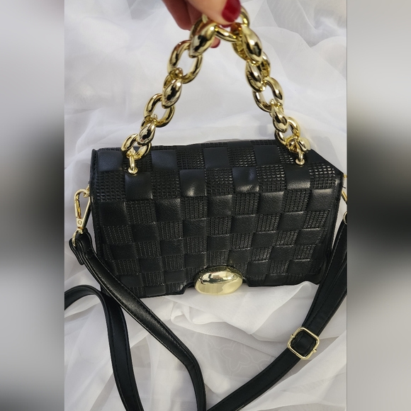 Adjustable Crossbody Bag - Picture 3 of 8